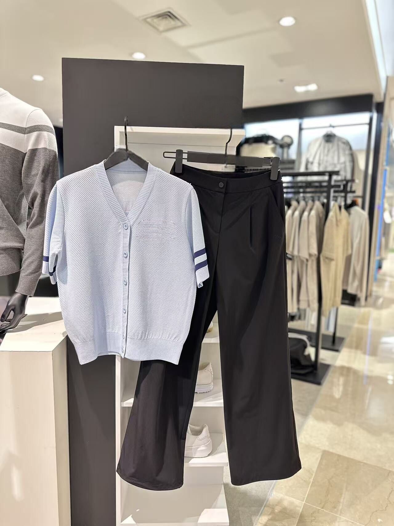 เสื้อกอล์ฟผู้หญิงเกาหลีแท้ ปี  - Golf Equipment Women บทวิจารณ์และราคา