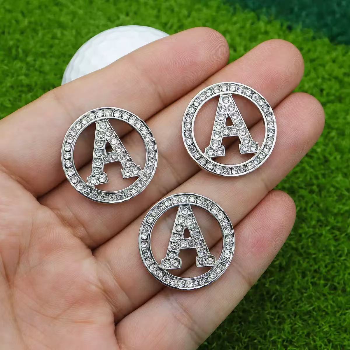 คลิปหนีบหมวกกอล์ฟแบบแม่เหล็กพร - Ball Marker Set บทวิจารณ์และราคา